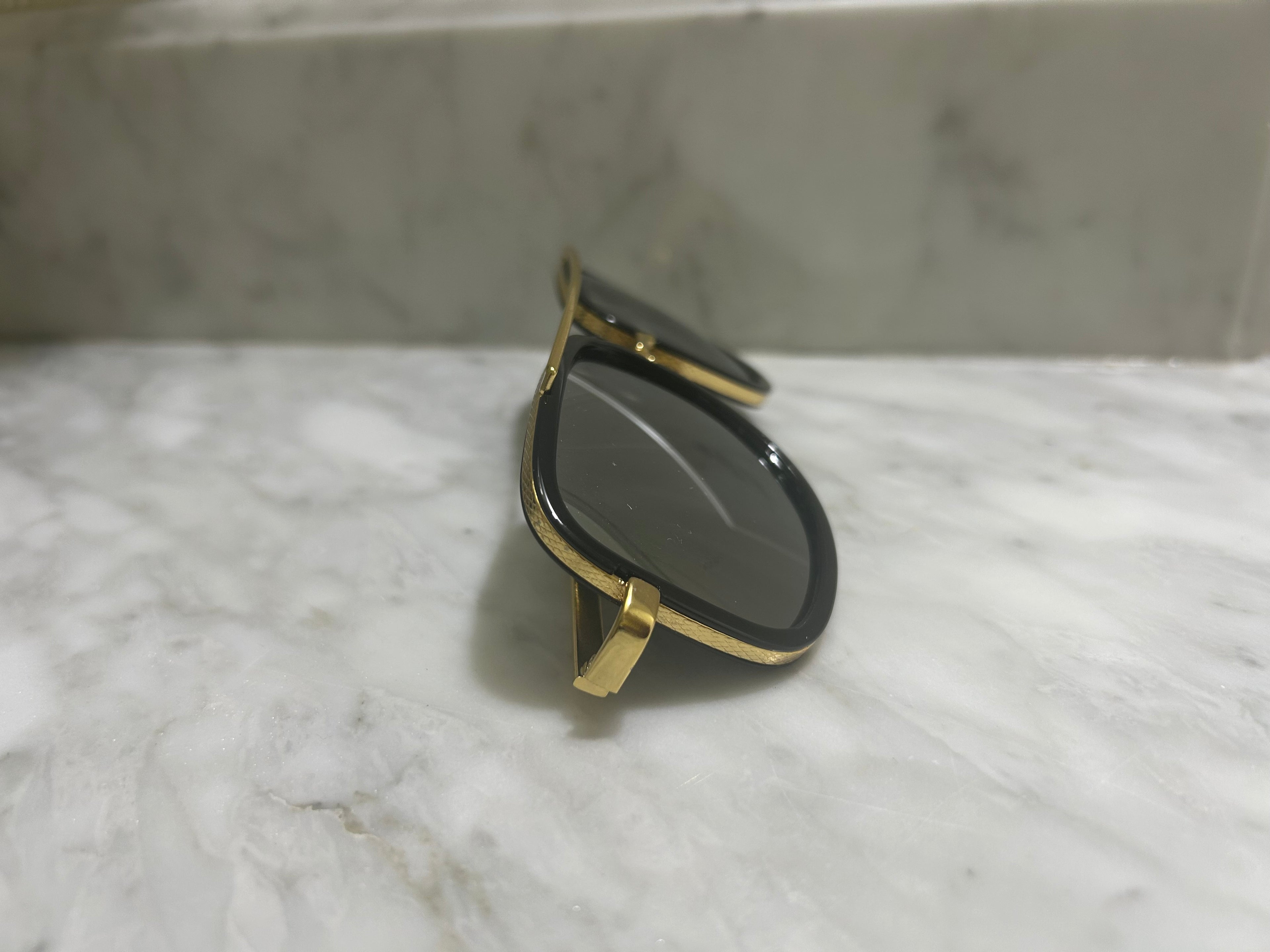 Metal Mirror Tint Square Sunglasses