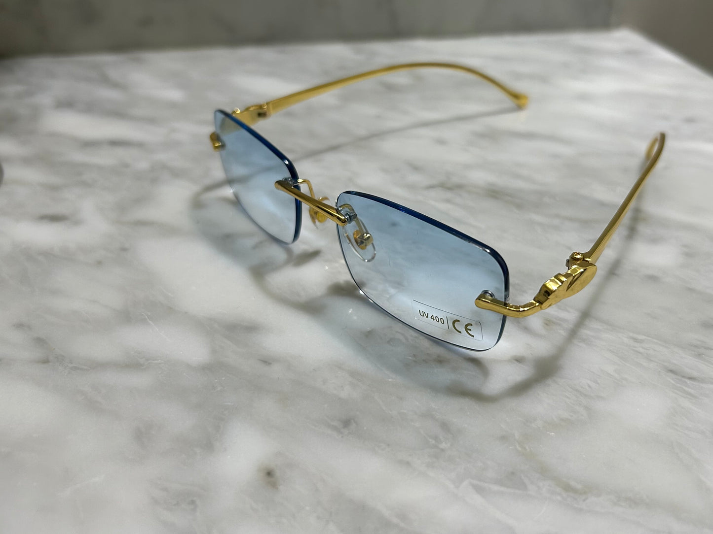 Gold frames